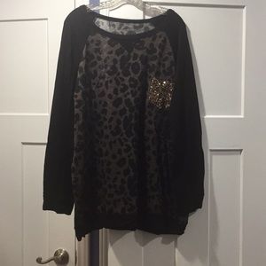 3XL lightweight black leopard print sweater